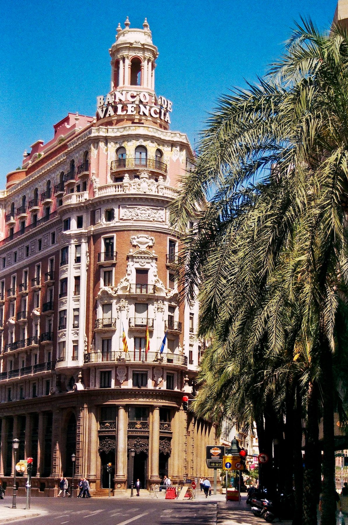 Around the World: España